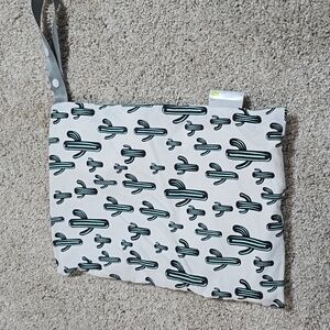 Itzy Ritzy Cactus Print Kids Bag - White and Green